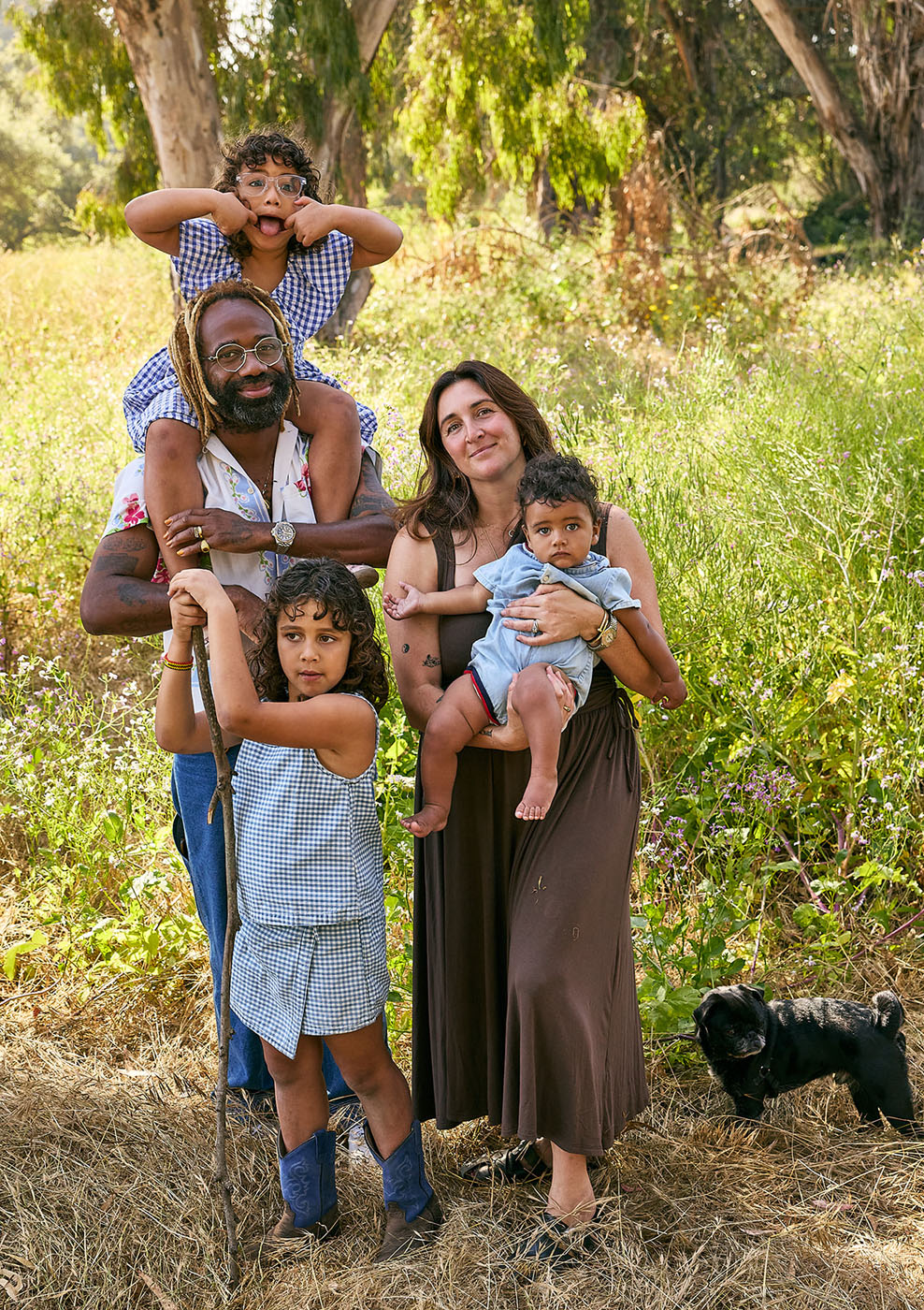 Candid lifestyle family photo in nature